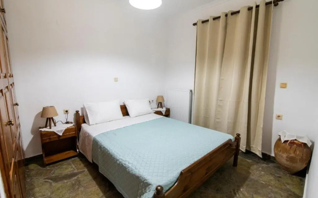 Uliveto 3bd Rustic House