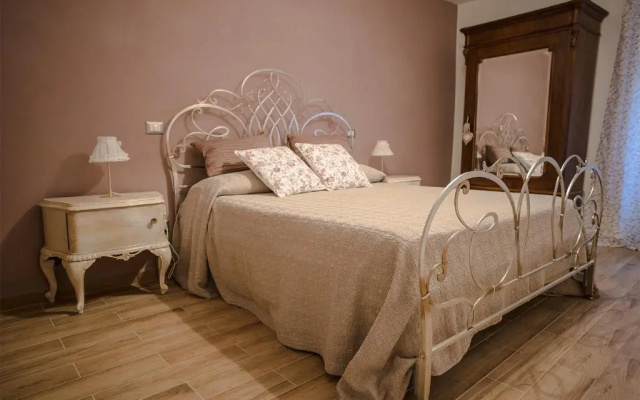 Livia s Charming House