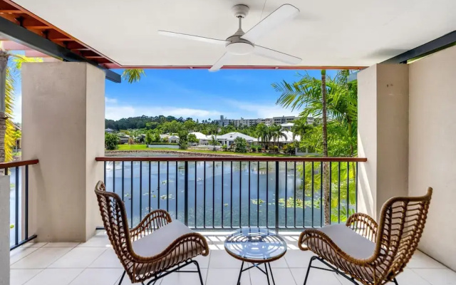 Bright 3-bedroom Beachside Stay With Pool & BBQ
