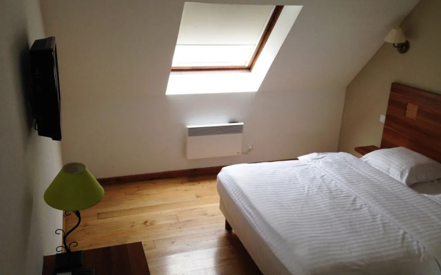 LHostellerie Des Comtes