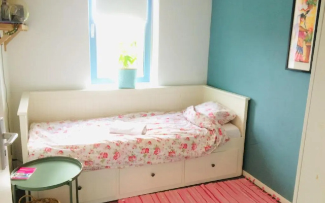 Canal House - Homestay