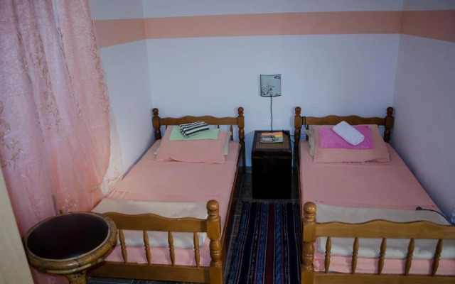 Rooms Lazarević