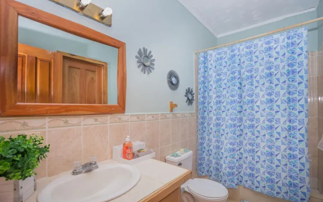 Roatan Ocean View - Ground Floor 2 Bedroom Apts