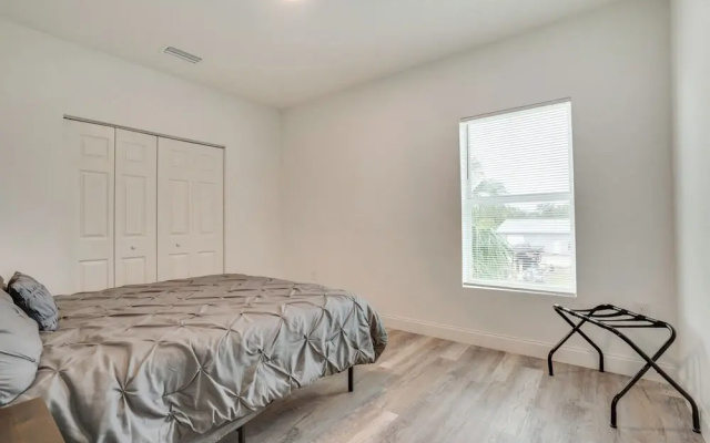 13 Mi to Beaches: Pet-friendly Condo in Palmetto!