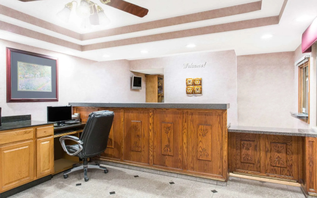 Knights Inn Madera