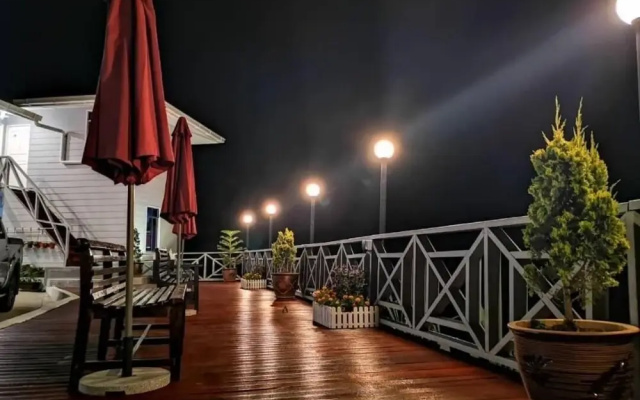 Bayu Senja Lodge