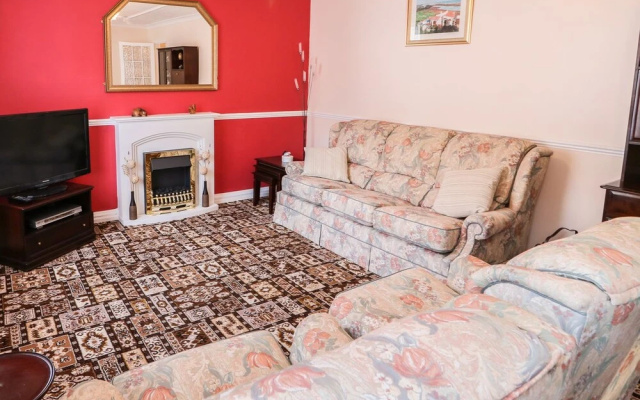 Flat 2 Cambridge Court