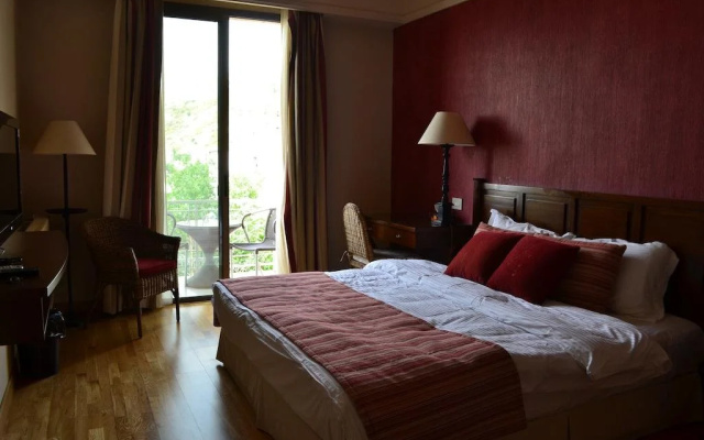 Hotel ehden
