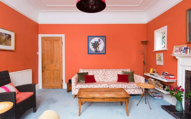 Beautiful 4BR Family Home in Leafy SE London