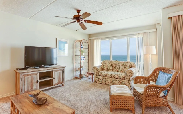 Coastal Condo with Ocean Viewing Pleasure by RedAwning