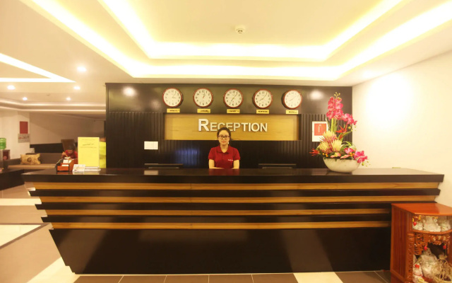 Emily Hotel & Apartments
