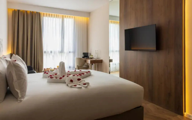 Diagonal Hotel