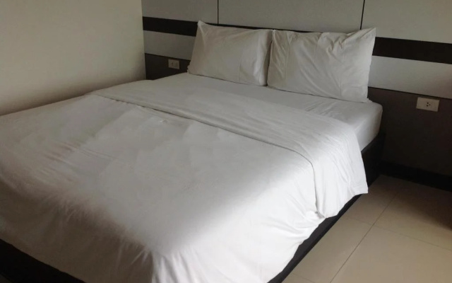 Suanluang Living Suite