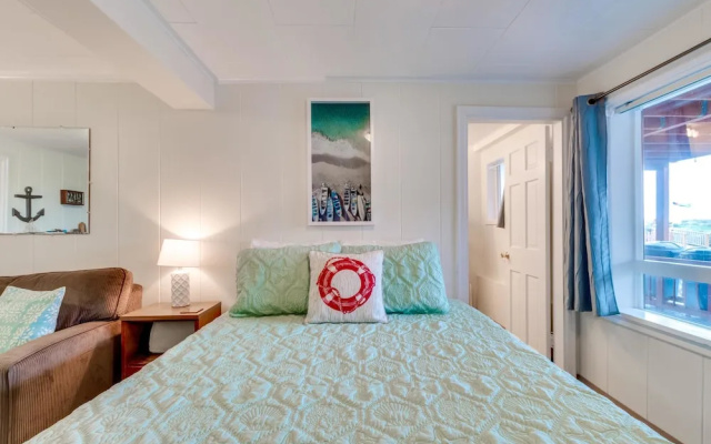 Getaway Oceanfront Lodging