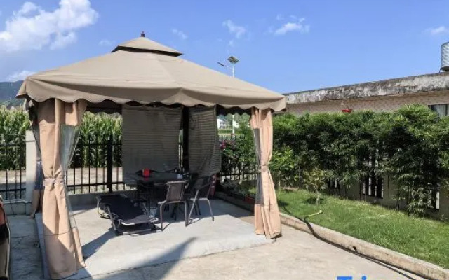 Xuan Yiju Homestay (Wanfenglin Scenic Area)
