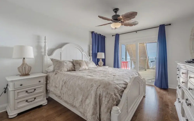 C-Maid by Topsail Realty