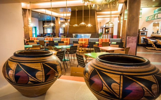 Отель Disney Hotel Santa Fe