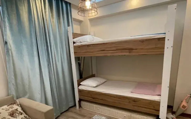 Mutlu Flat