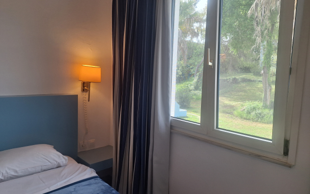 Helion Resort