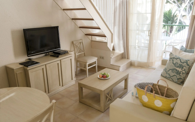 Отель VIVA Cala Mesquida Resort & Spa