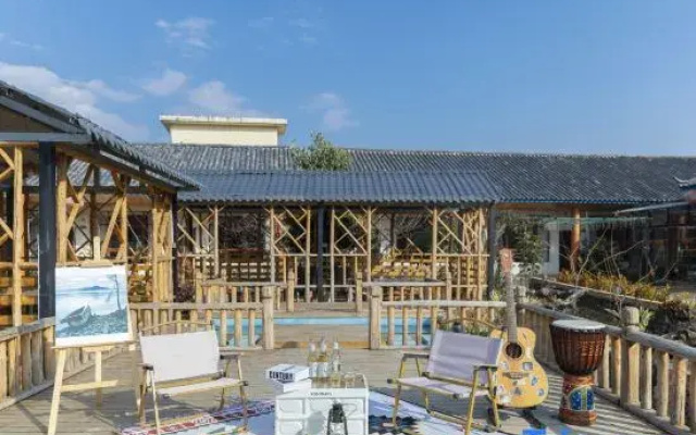 Lugu Lake Longing·Country Courtyard