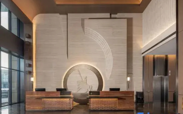 Jinglong International Hotel (Zhangye West Railway Station Aegean Sea Shopping Center)
