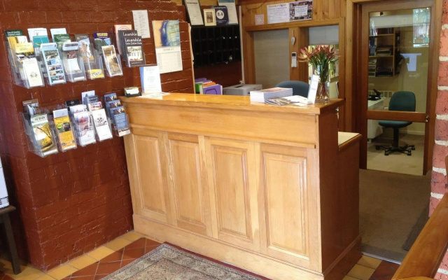 Central Springs Inn
