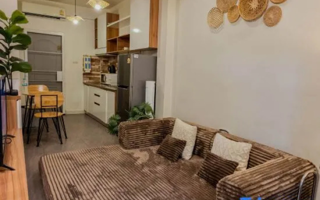 No.2 Tiny Townhome Near Saturday Night Market
