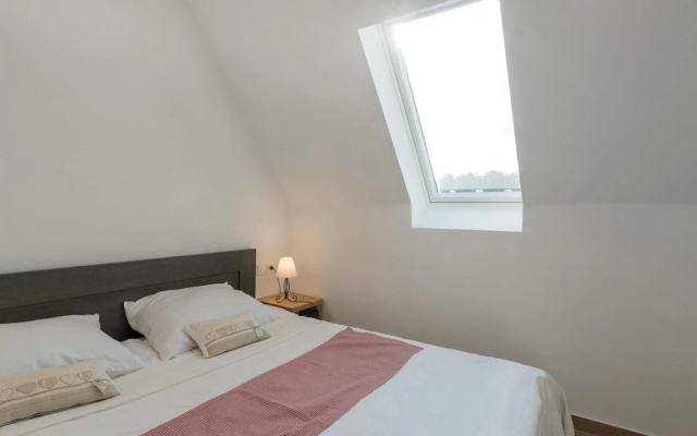 Stunning Home in Repusnica With 5 Bedrooms, Wifi and Outdoor Swimming Pool