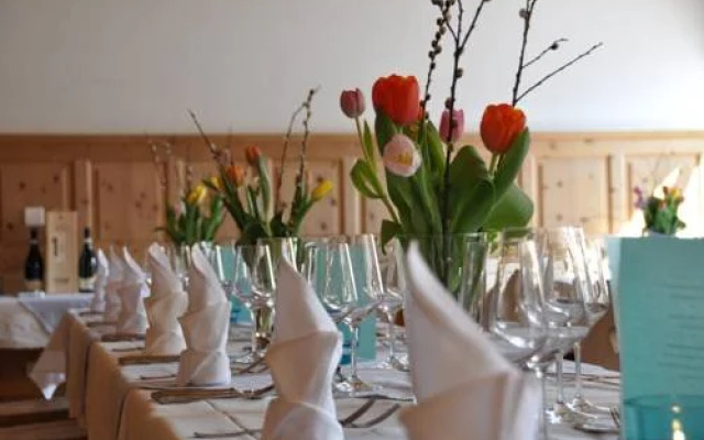 Hotel Restaurant Crusch Alba