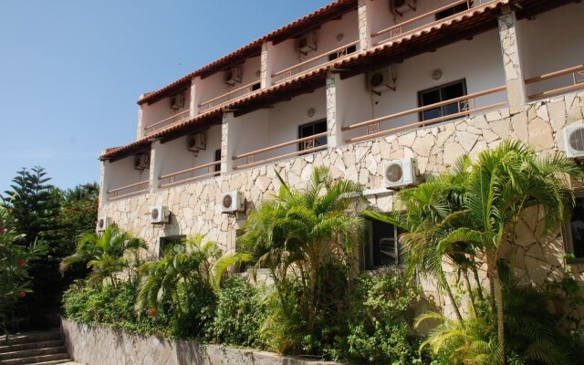 Hotel Limeira in Santiago, Cape Verde from 84$, photos, reviews - zenhotels.com hotel front