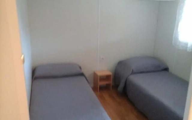 Mobile Home A Saliva