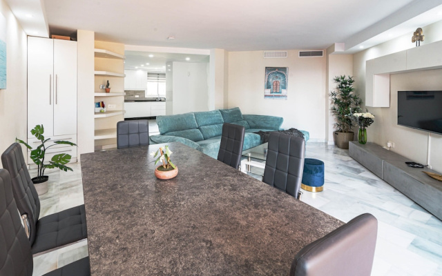 Bb.b5 - Spacious Apartment With Amazing View
