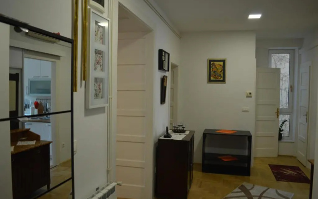 Aha Apartment