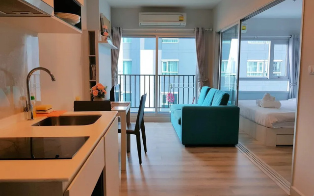 1BR Centric Sea 115 With Infinity Pool