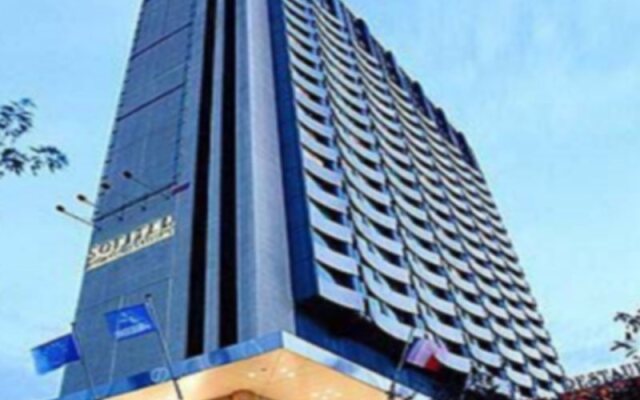 Отель Pullman Paris Rive Gauche вид на фасад