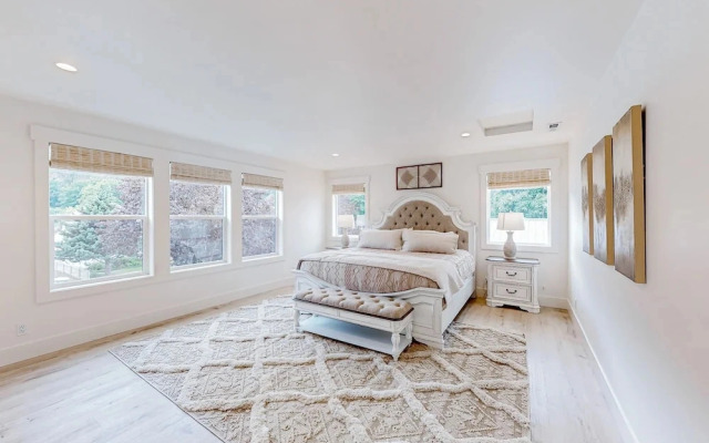 Gem House in Coeur d Alene
