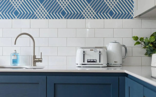 Luxury Renovated 1 Bed Nr St James - Super Central