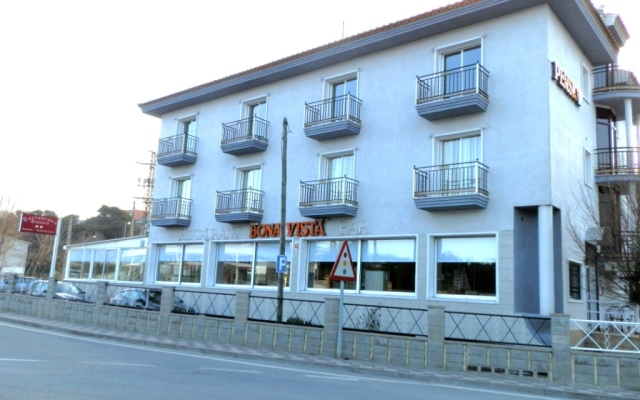 Отель Hostal Bonavista Испания, Бланес - 1 отзыв об отеле, цены и фото номеров - забронировать отель Hostal Bonavista онлайн вид на фасад