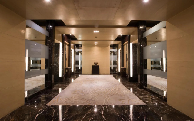 Regal Shanghai East Asia Hotel