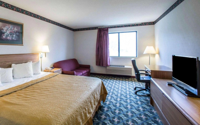 Quality Inn & Suites Caseyville - St. Louis