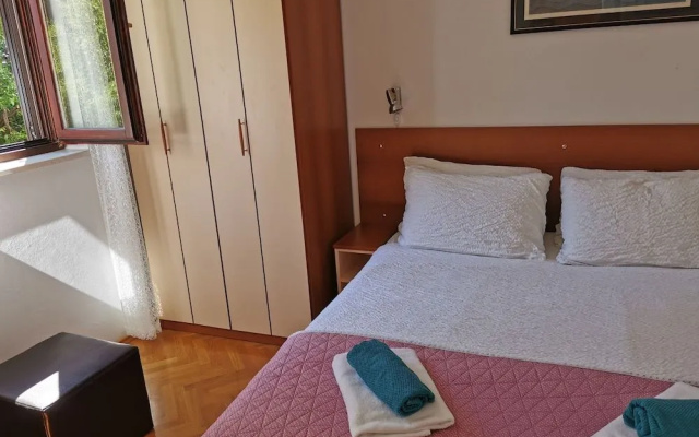 Apartment Luka