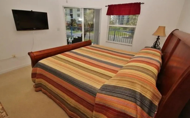 Oceanwalk 1-203 Apartment 2