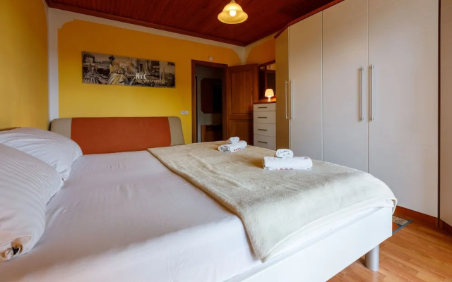 Apartments Dolloree