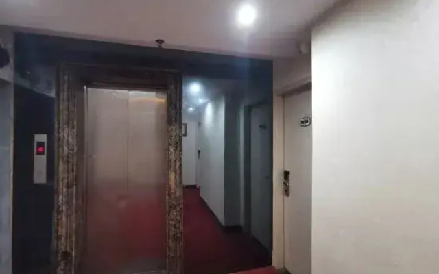 Qichun Shuxin Business Hotel