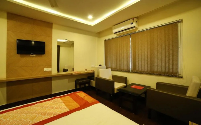 OYO 1774 Hotel Keerthi's Anupama