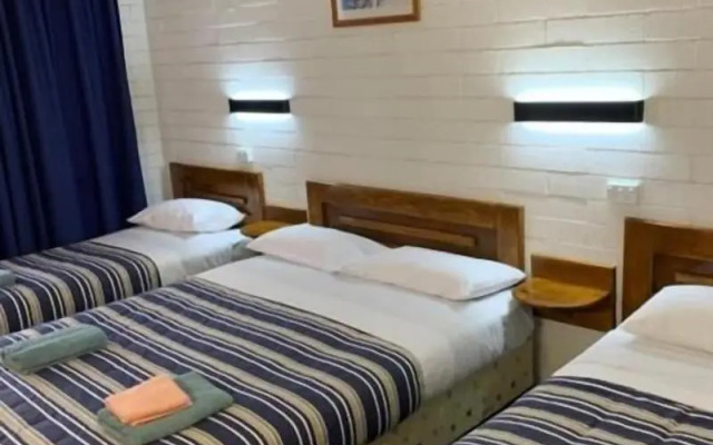 Finley Motel