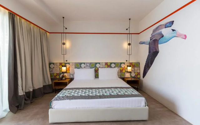 Folie Marine Beach Hotel & Club