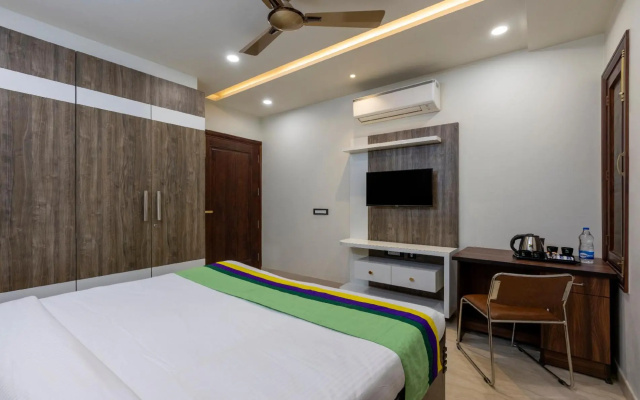 OYO Capitol O Mvm Residency