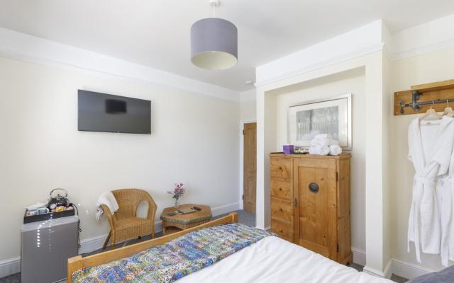 Apartment in Brighton Near the Beach